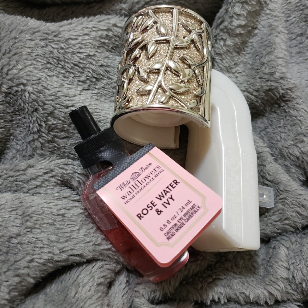 B&BW Floral Leaves Wallflower Set